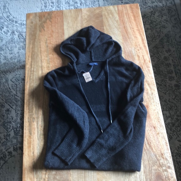 SOLD - American Eagle drawstring hooded sweater - Picture 2 of 3